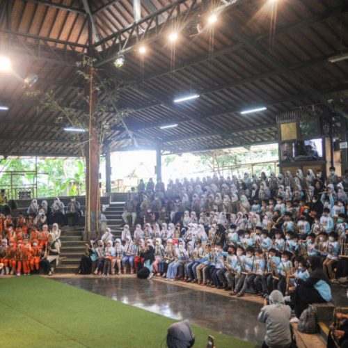 antarafoto-saung-angklung-udjo-kembali-gelar-pertunjukan-seratus-persen-pengunjung-230522-rai-7